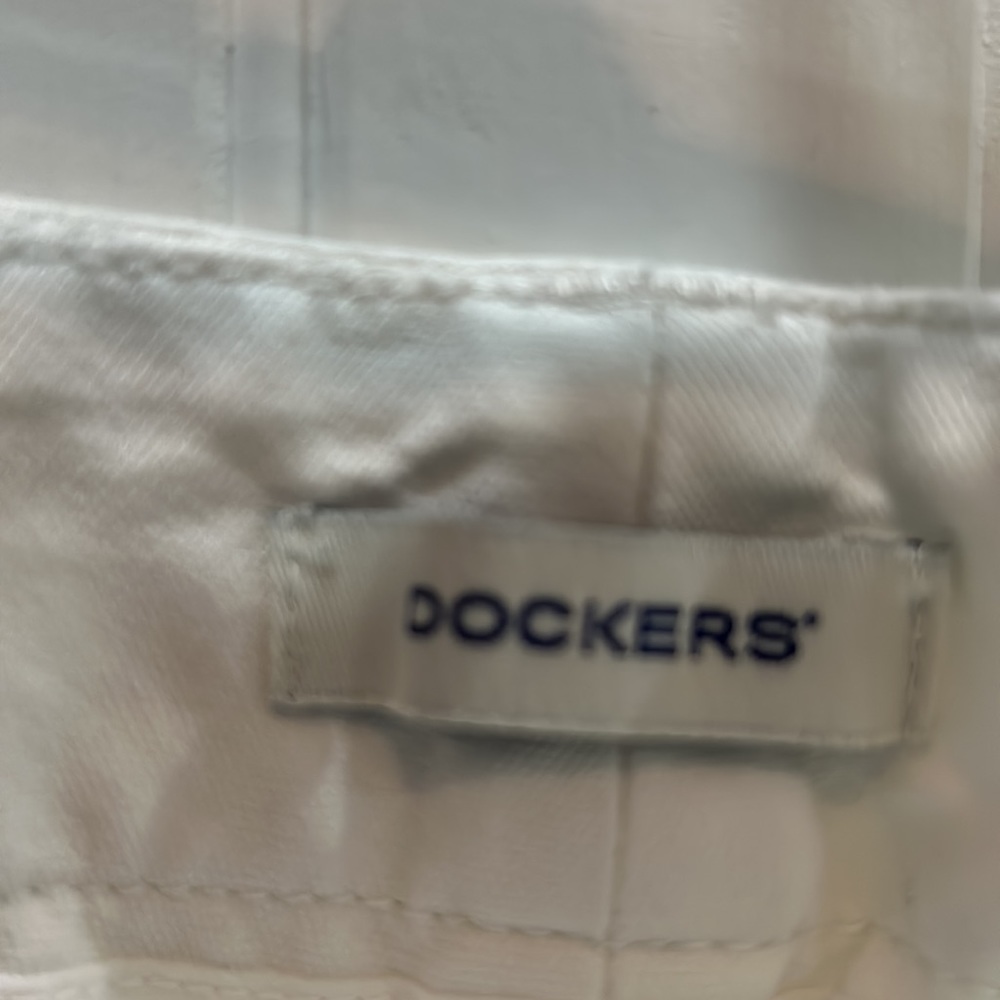 Women’s DOCKERS Vintage Shorts - Picture 7 of 12